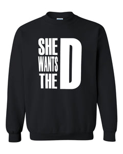 she wants the d dmaxx tee white d crew neck sweatshirt